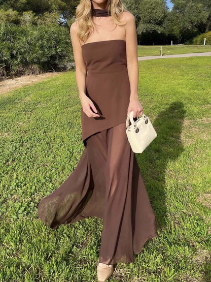 Elegantní šaty bez ramínek s asymetrickým vzorem pro zvláštní příležitosti