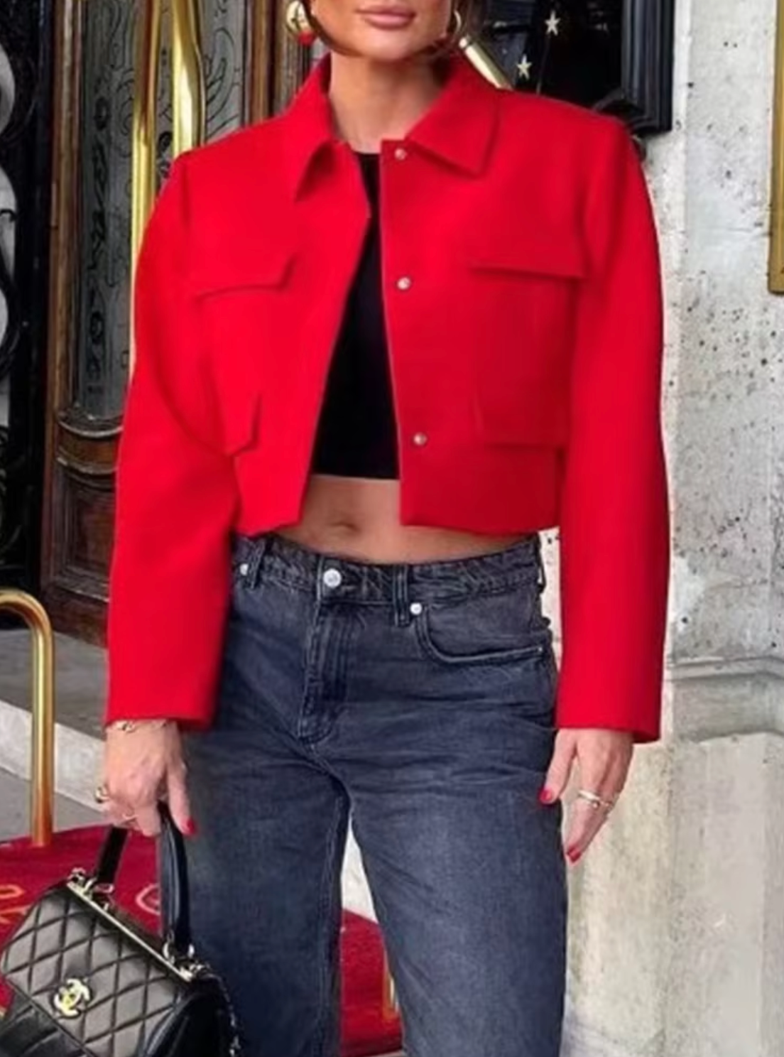- Elegantní krátká bunda