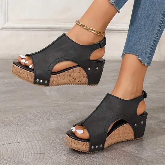 Shana - Dámské podpatky na klínku v retro stylu