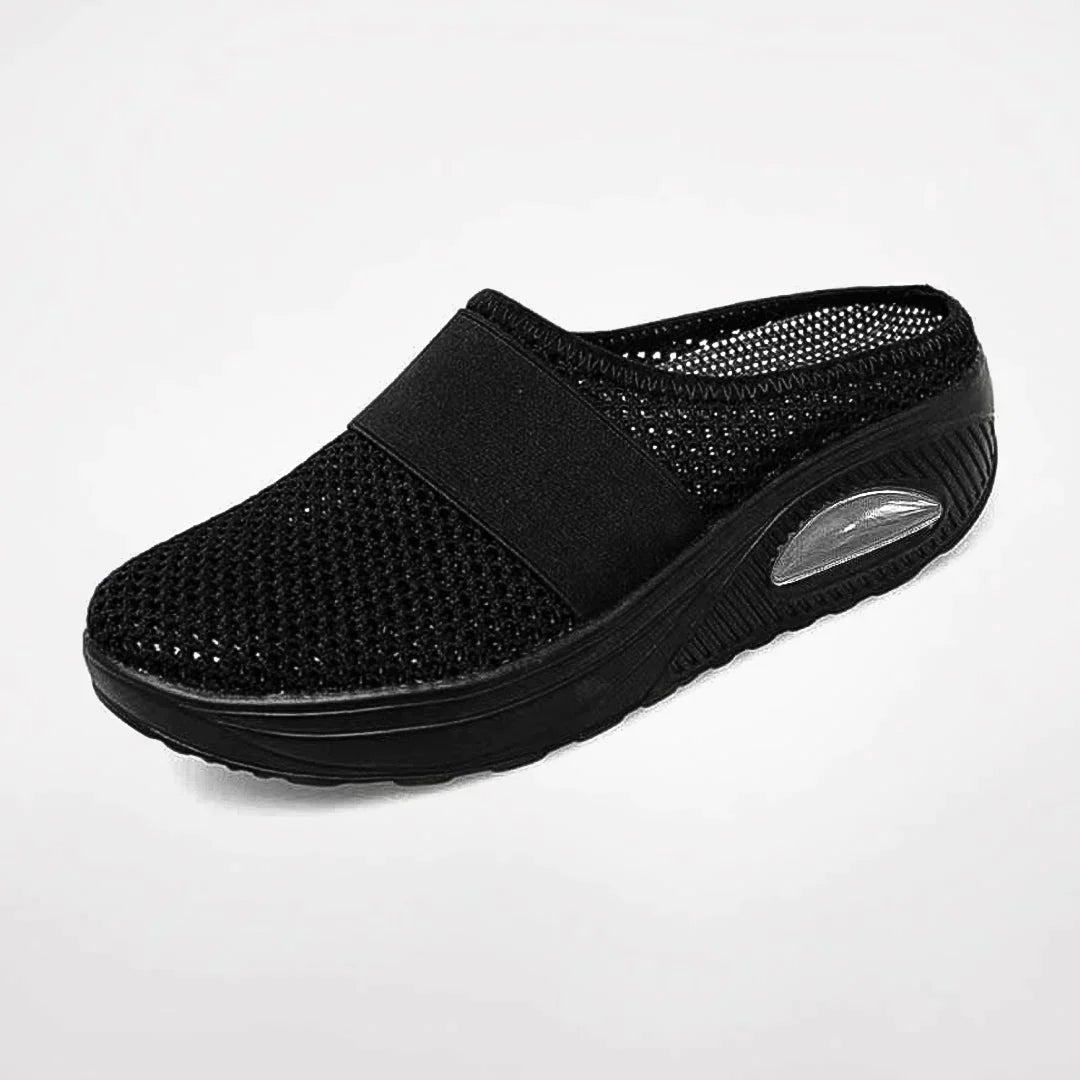 Neklouzavé kulaté uzavřené tenisky Slip-on