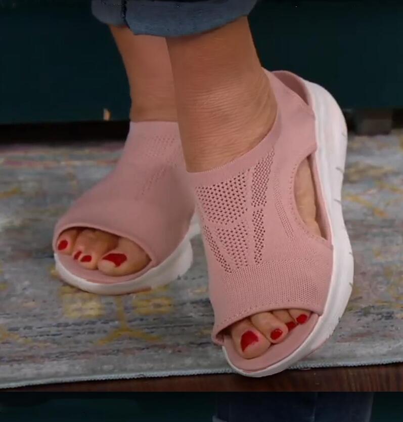 Pohodlné sandály Slip-On