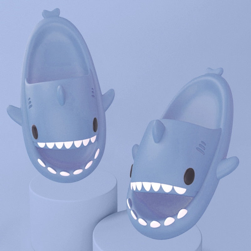 SharkToes™: Sandály se žraločím designem