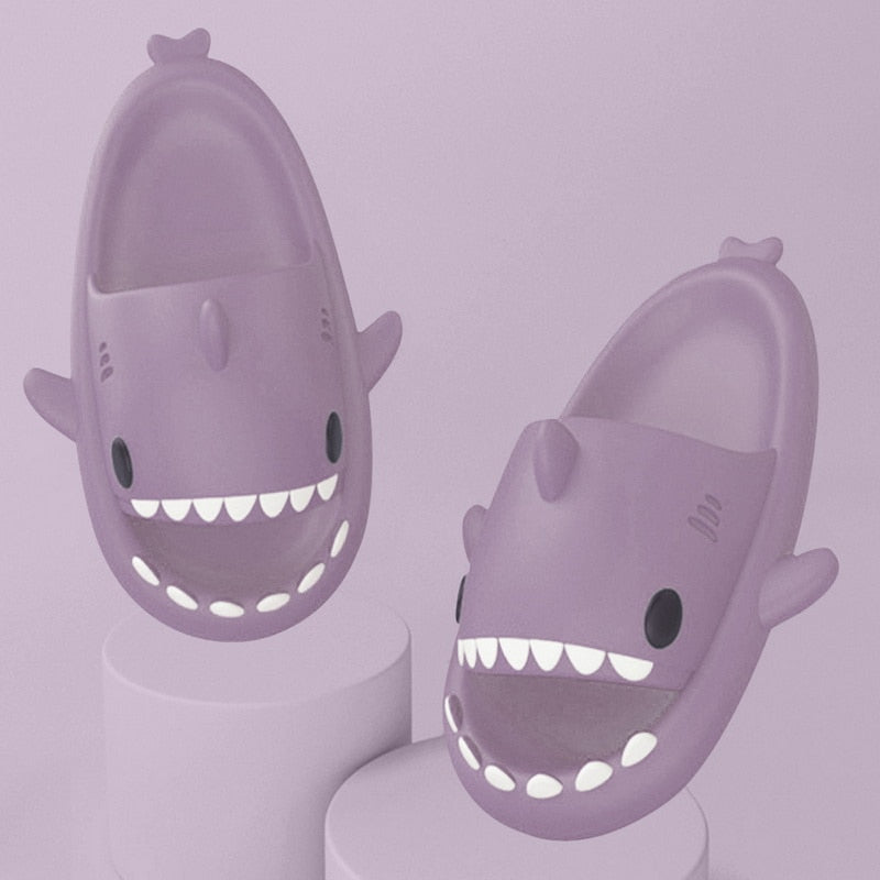 SharkToes™: Sandály se žraločím designem