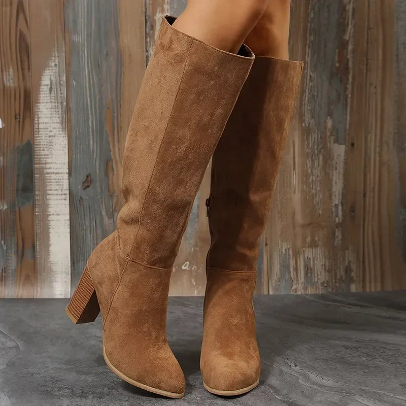 Dlouhé semišové boty s podpatkem | Passi Boots