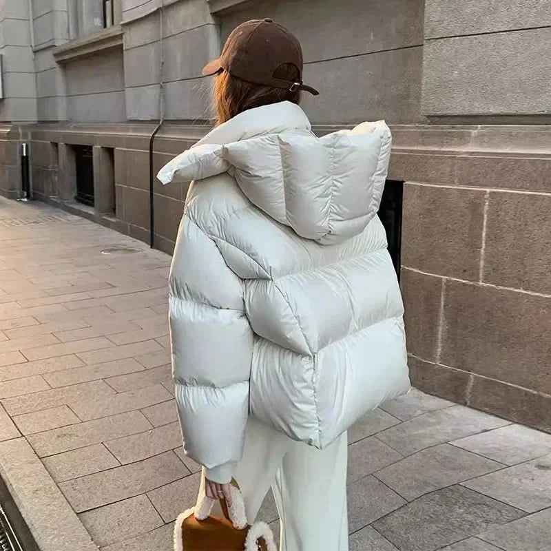 Útulný a elegantní zimní kabát pro ženy v puffer designu