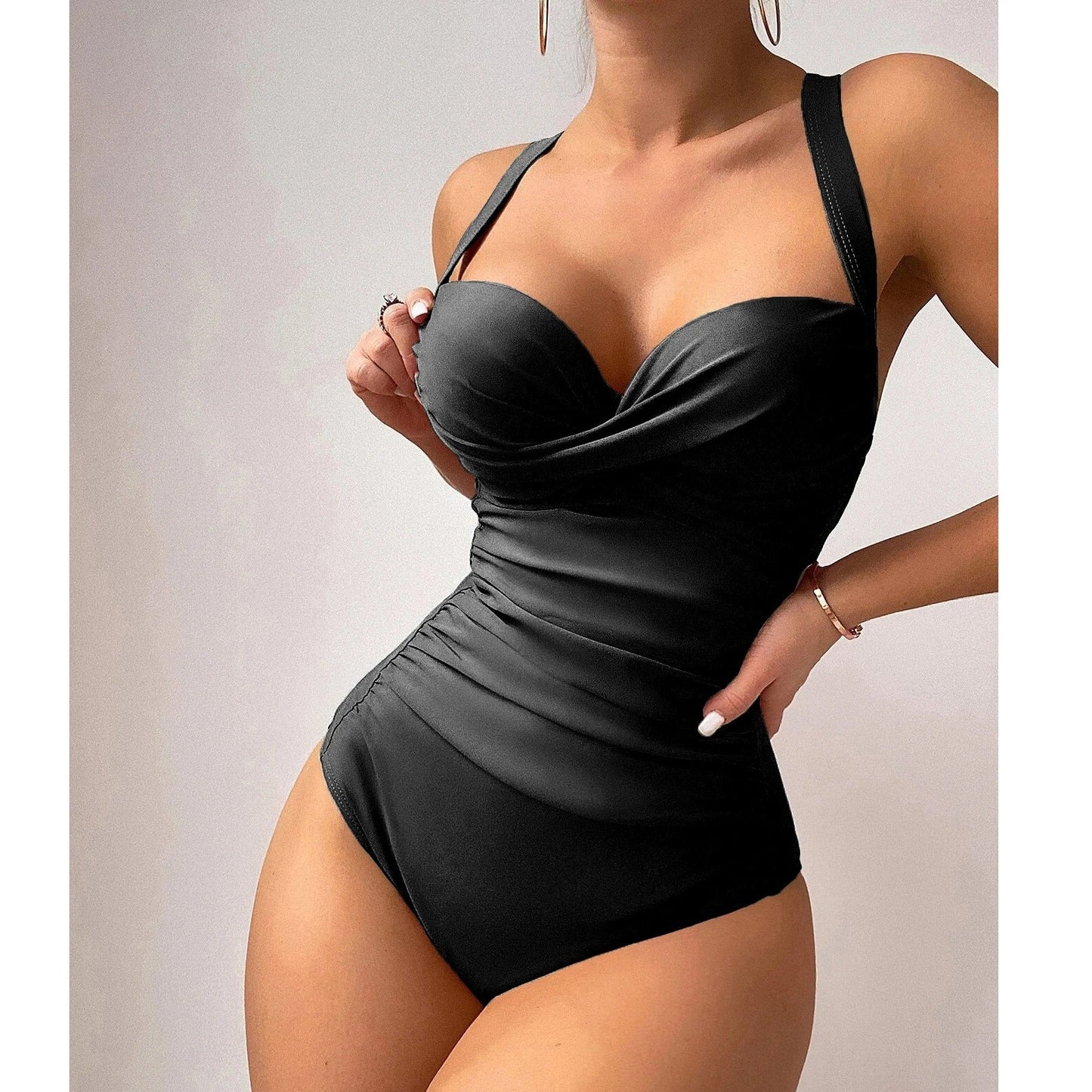 LD bikini z ����n piece with twisted front (Bikiny LD s otočeným předním dílem)
