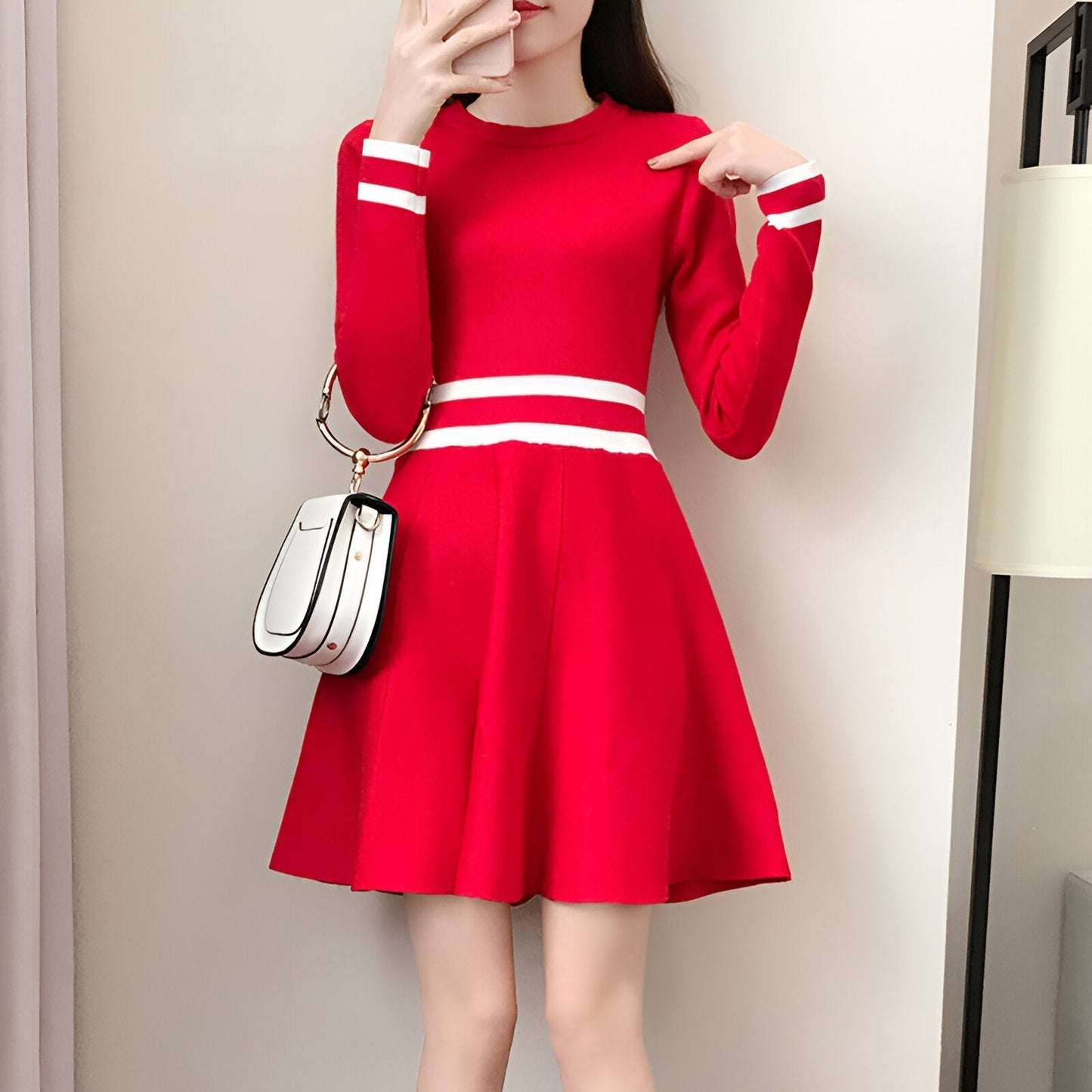 Daphne | Oku lahodící barevné mini šaty pro dokonalý večerní outfit