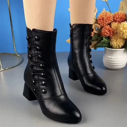 Kotníkové boty na nízkém podpatku | Paulena Boots