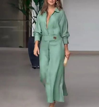 Amytist -Elegantní dámské šaty s dlouhými rukávy a bočním rozparkem