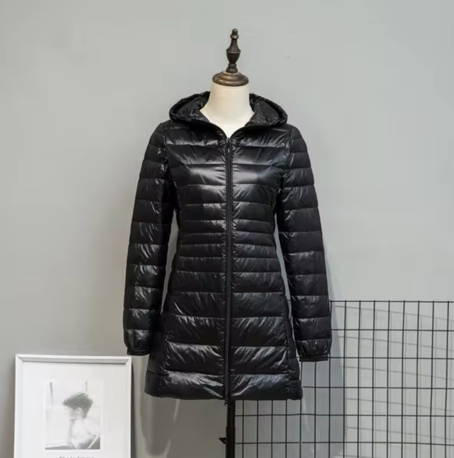 - Puffer bunda s kapucí