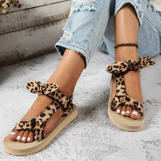 ARYA | Stylové sandály s leopardím vzorem