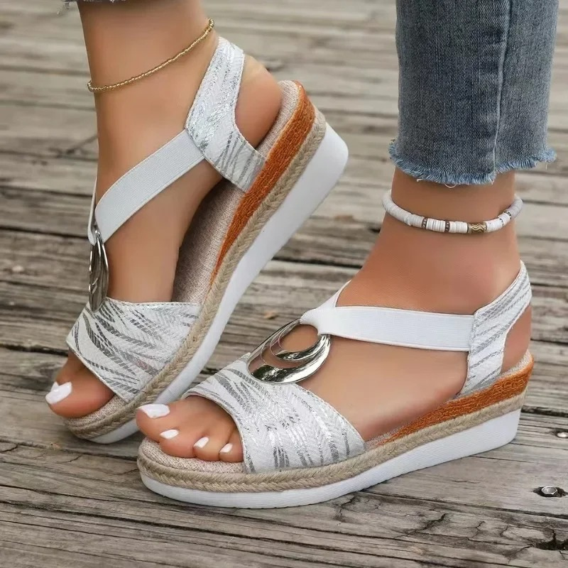 ASTRID | Všestranné stylové sandály