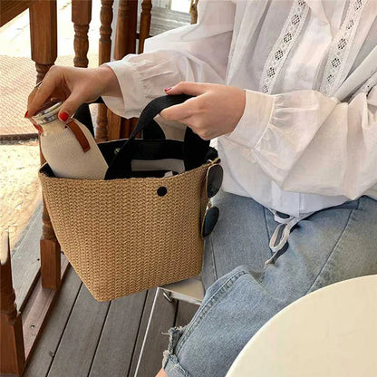 Jessica - Lehká proutěná taška s hnědými knoflíky na vědro