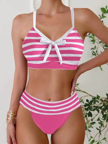 Sexy bikiny s pruhovaným potiskem a mašlí s výstřihem do V