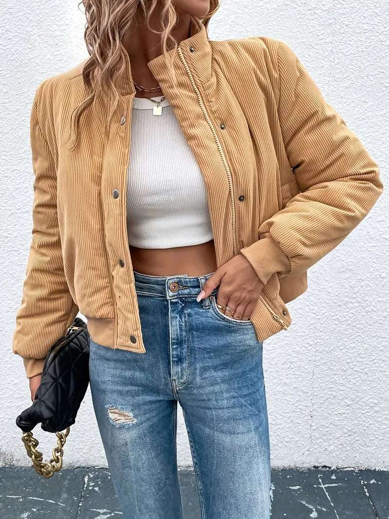 - Stylová, teplá bunda