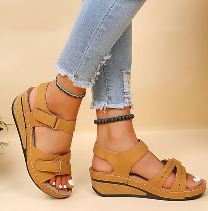 Allison® | Měkké, elegantní sandály s klínovým podpatkem