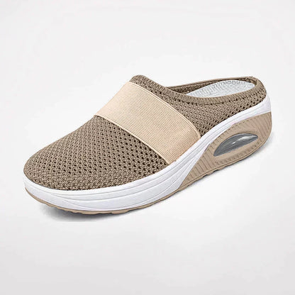 Neklouzavé kulaté uzavřené tenisky Slip-on