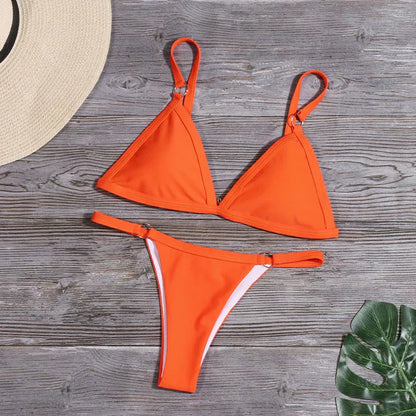 Bezstarostné a stylové celkové bikiny