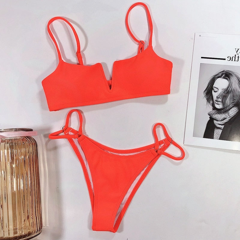 AquaLivv - Brazilské bikiny s výstřihem do V