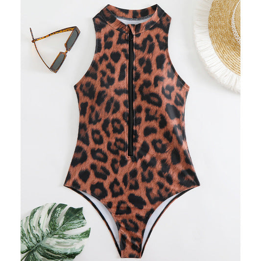 Štíhlé a moderní bikiny