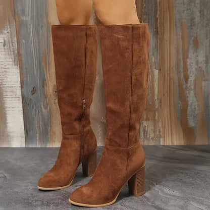 Dlouhé semišové boty s podpatkem | Passi Boots