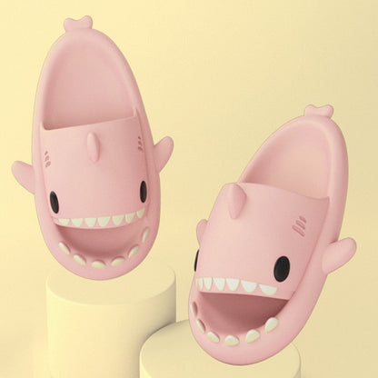 SharkToes™: Sandály se žraločím designem