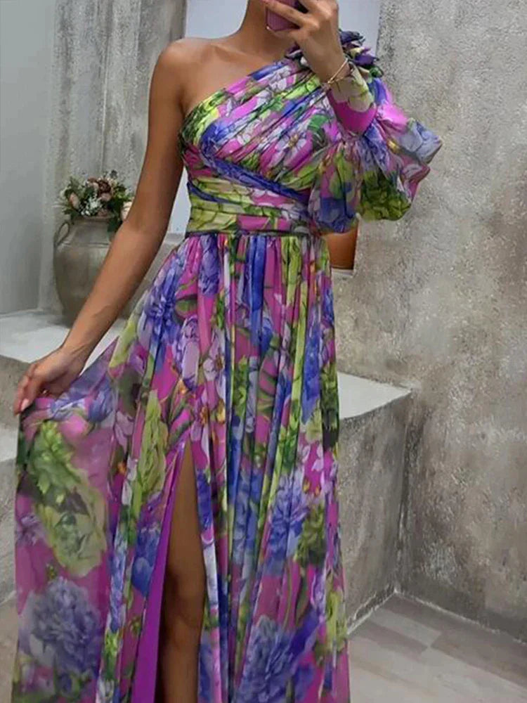 Lilac - Fialové sexy maxi šaty s bočním rozparkem a jedním rukávem