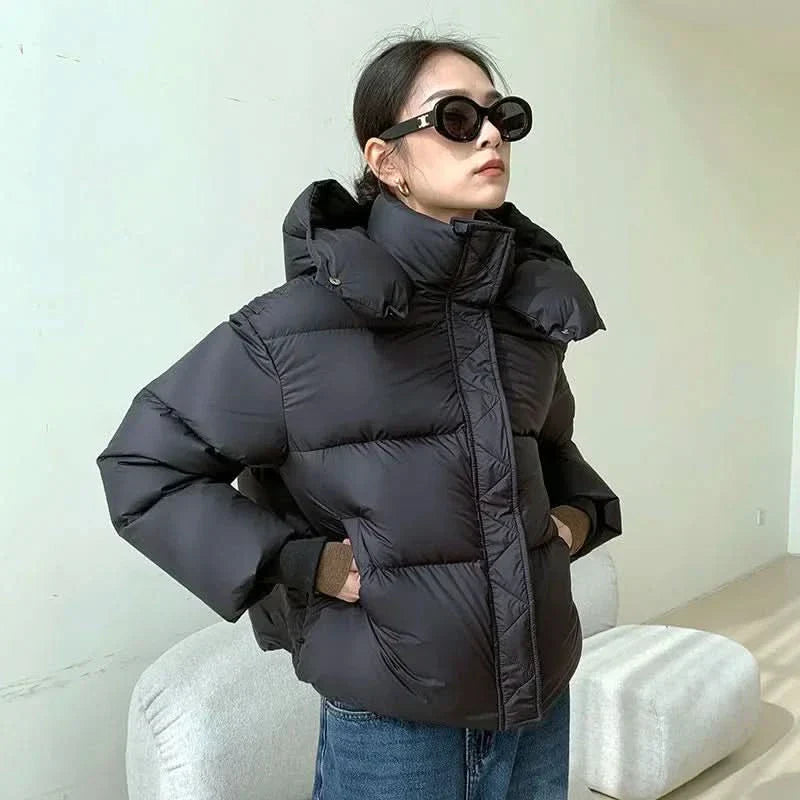 Útulný a elegantní zimní kabát pro ženy v puffer designu