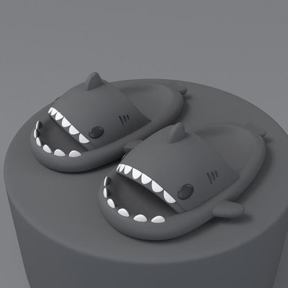 SharkToes™: Sandály se žraločím designem