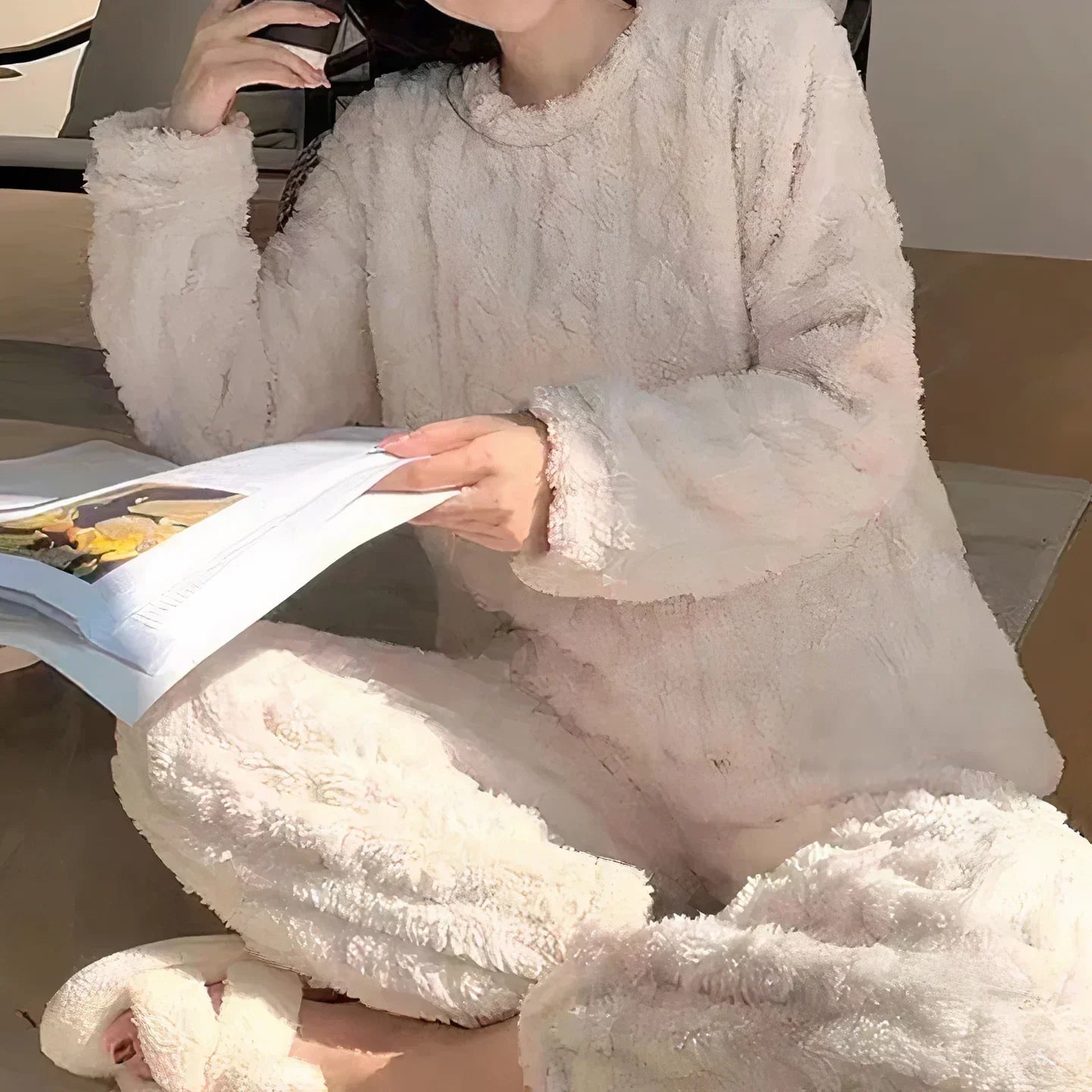 Silná sametová pyžamová souprava