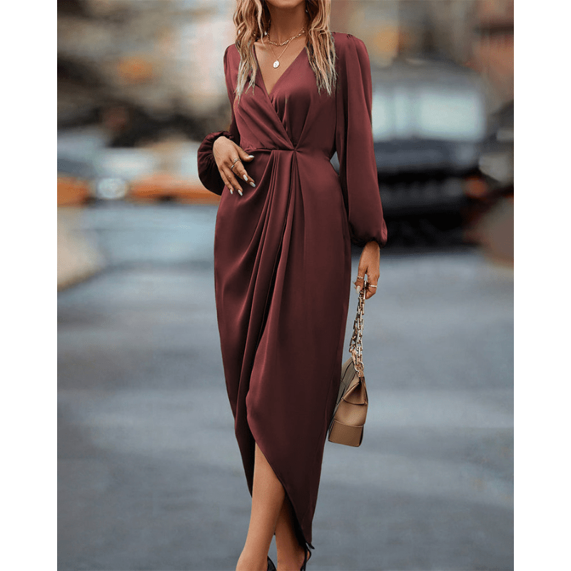 Elegantní midi šaty s dlouhými rukávy a moderním stylem