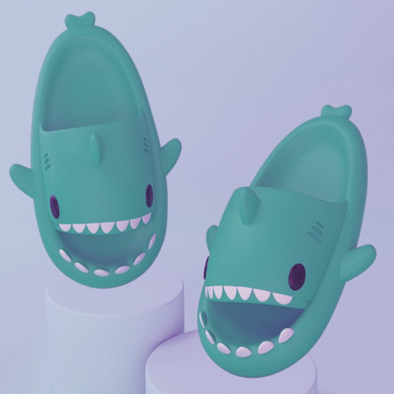 SharkToes™: Sandály se žraločím designem