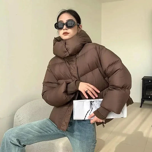 Útulný a elegantní zimní kabát pro ženy v puffer designu