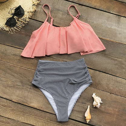 Barevné bikiny s volánky