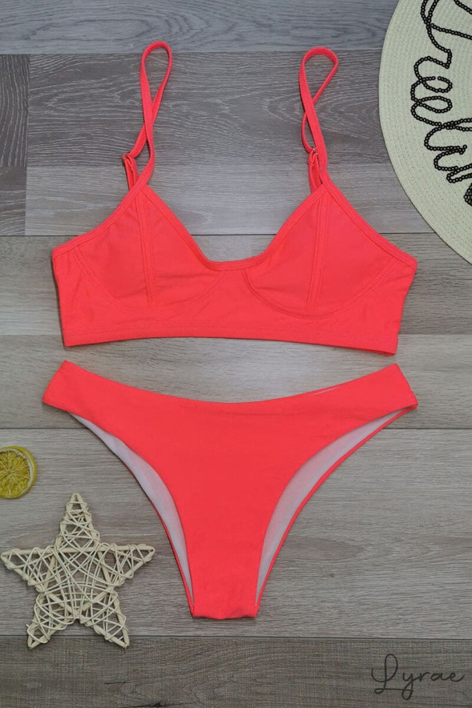 Ema® | Push-up bikiny s horním dílem a tanga delta wing