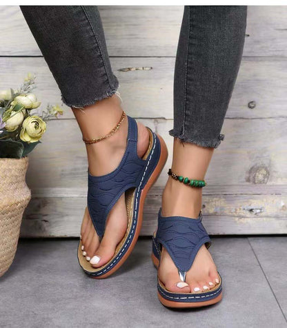 Irene® | Romanza Stylové sandály na klínovém podpatku pro letní plážový look