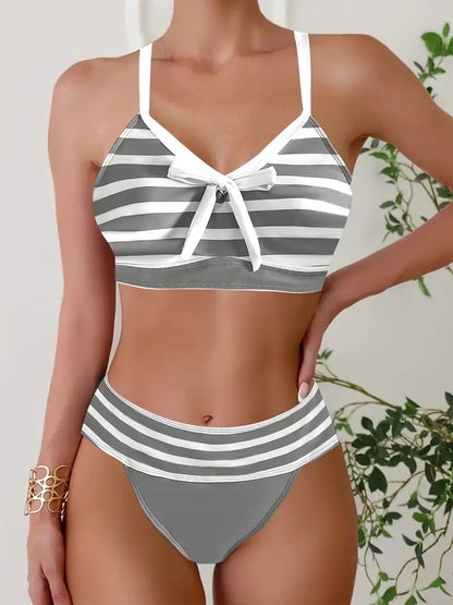 Sexy bikiny s pruhovaným potiskem a mašlí s výstřihem do V