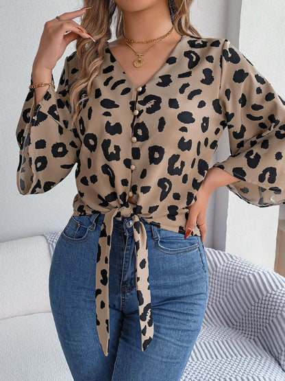 Elena - Stylová dámská halenka Leopard Button