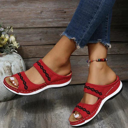 Sandály Kameela | Boho styl otevřených sandálů s vyšívanými pásky