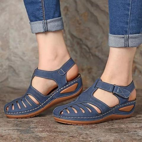 Ortho fit - prodyšný ortopedický sandál s nízkou patou a korekční funkcí