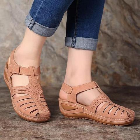 Ortho fit - prodyšný ortopedický sandál s nízkou patou a korekční funkcí
