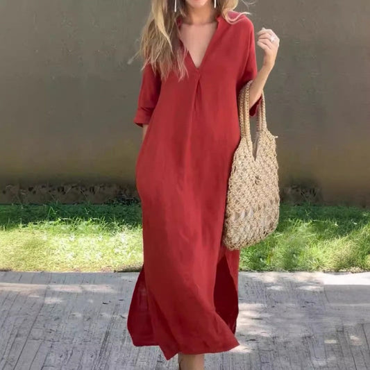 Elegantní dlouhé šaty s výstřihem do V a bočním rozparkem