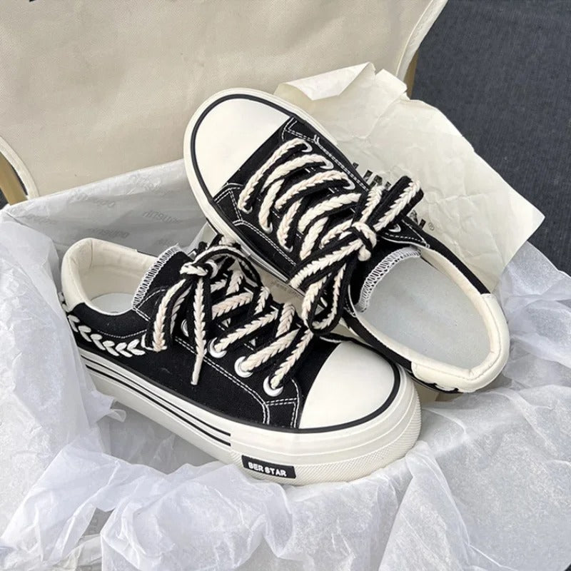 Plátěné boty s platformou | Paulien Sneakers