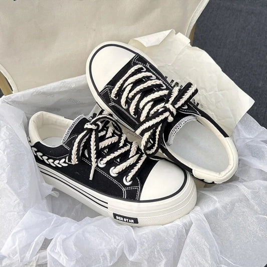 Plátěné boty s platformou | Paulien Sneakers