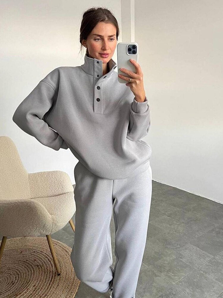 Oversized fleecový běžecký oblek