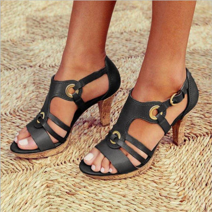 Vintage sandály s přezkou | Doris Heels